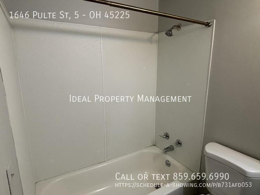 1646 Pulte St - Photo 5 of 8
