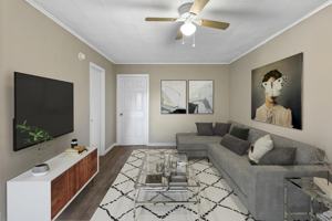 featured image of 2033 3rd St #2