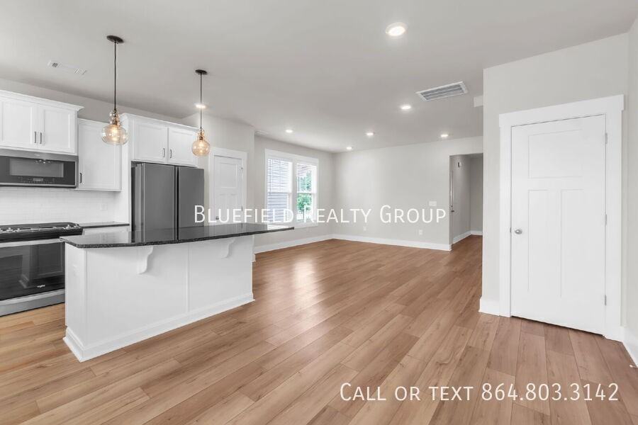 271 Dalmatian Dr - Photo 6 of 30