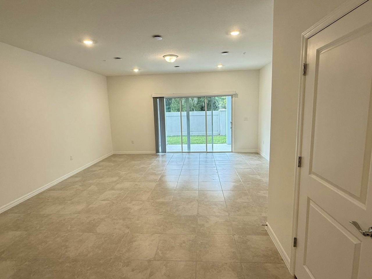 3223 Canyon Bay Point - Photo 5 of 26