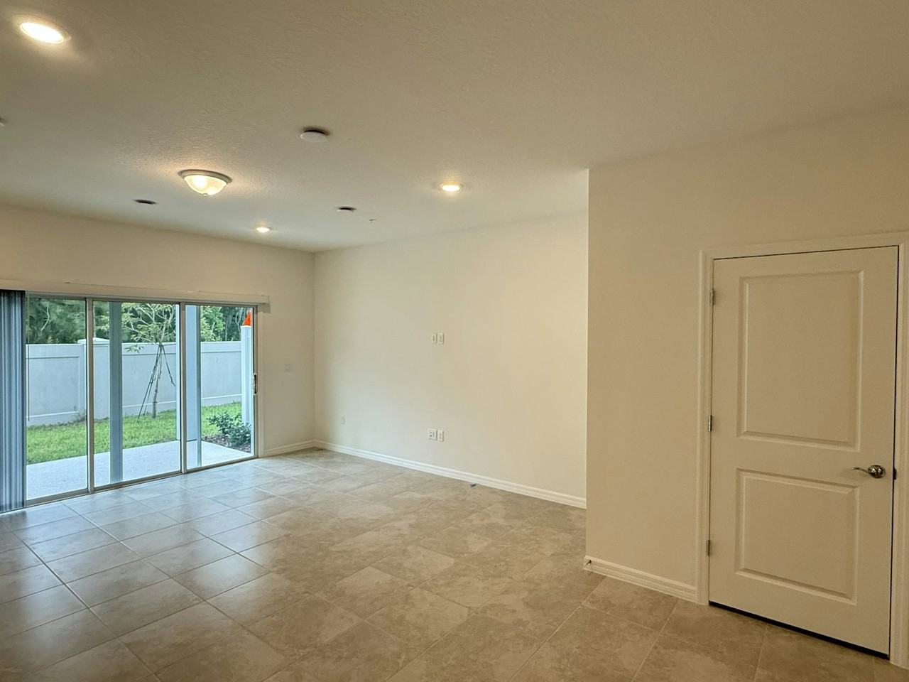 3223 Canyon Bay Point - Photo 6 of 26