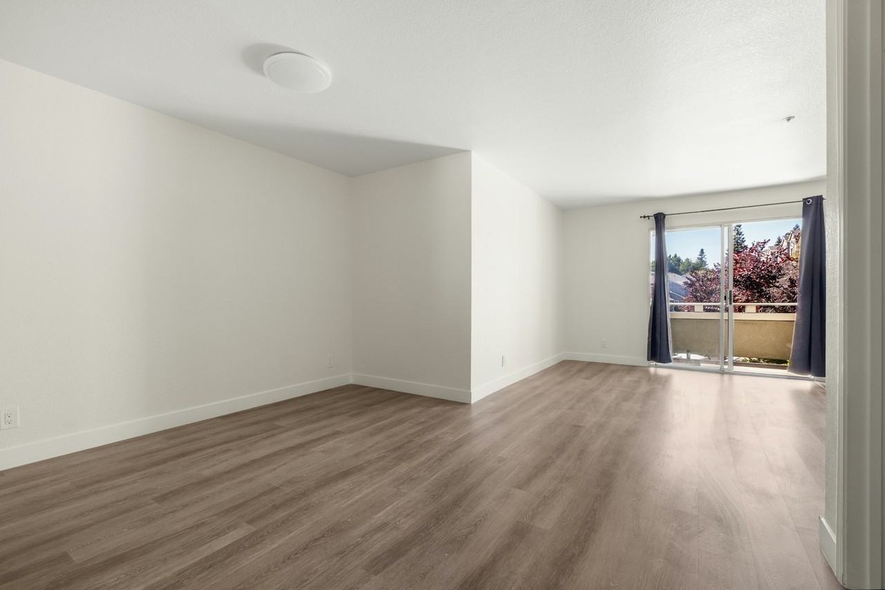 55 Donada Place - Photo 4 of 36