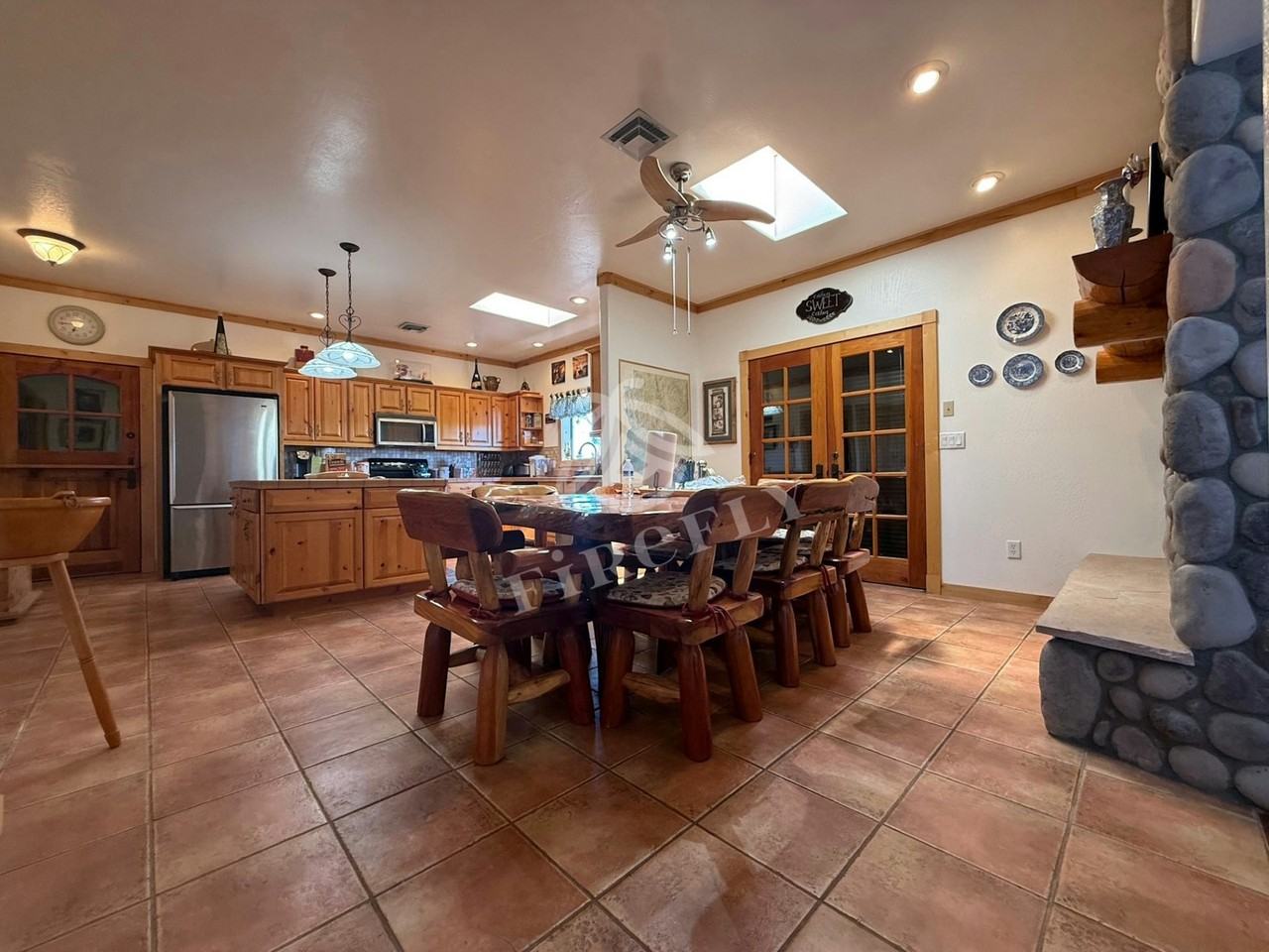 1847 Solomon Circle - Photo 7 of 26