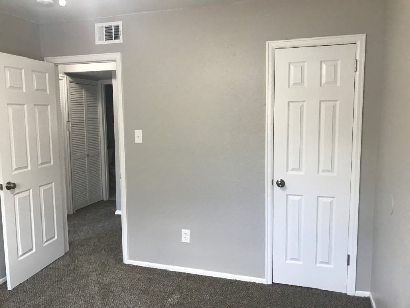 824 Santa Fe St #2 - Photo 5 of 10