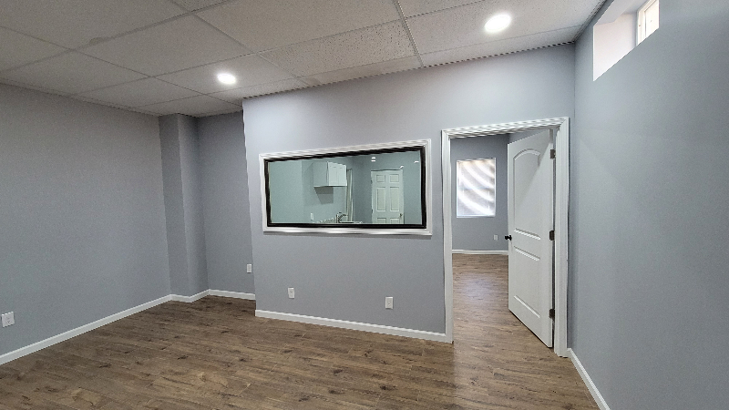 6013 Vine St - Photo 4 of 8
