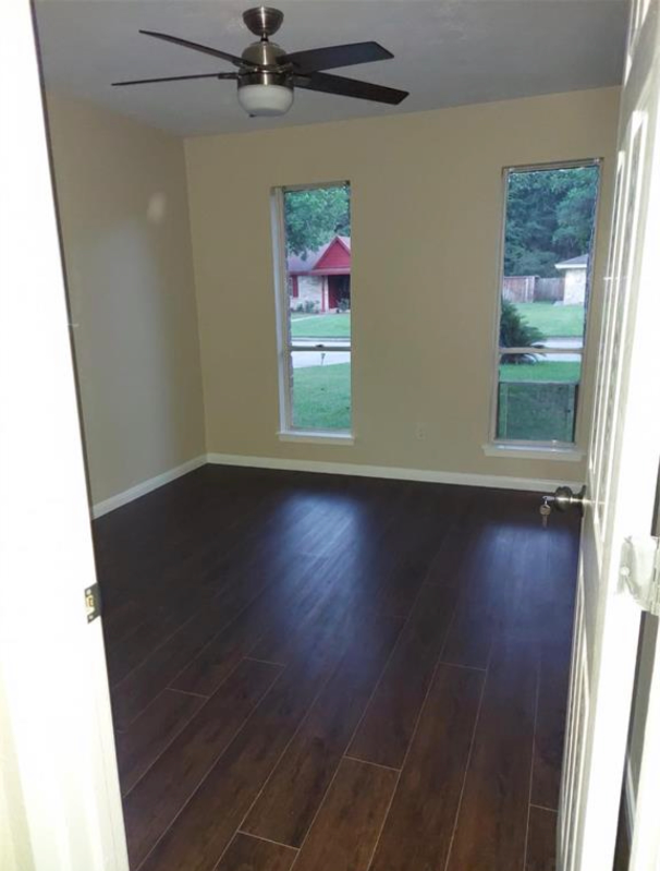 4530 Donalbain Dr - Photo 6 of 8
