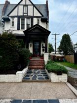 109 N Crenshaw Ave - Photo 1 of 1