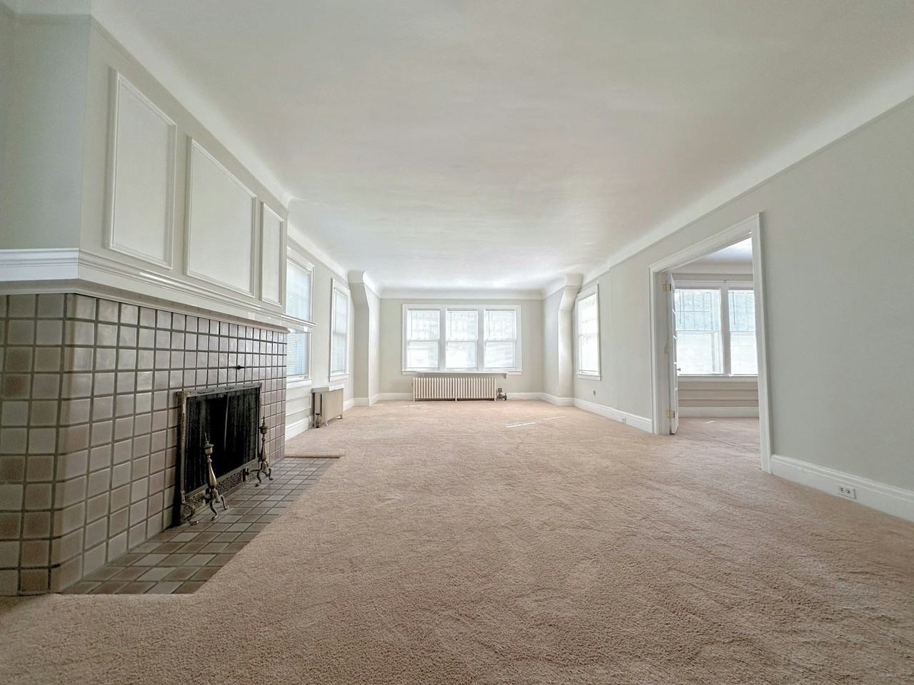 421 Rivard Boulevard, Unit 2 - Photo 3 of 17