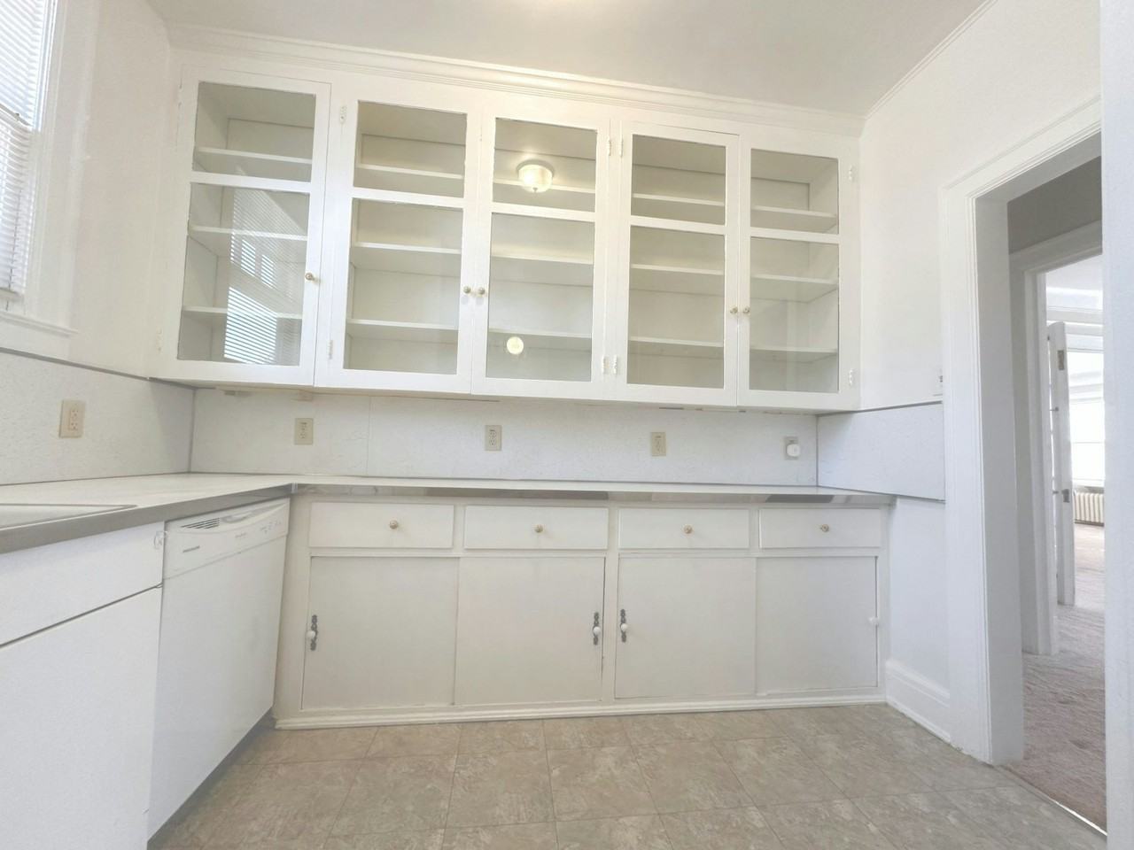 421 Rivard Boulevard, Unit 2 - Photo 7 of 17