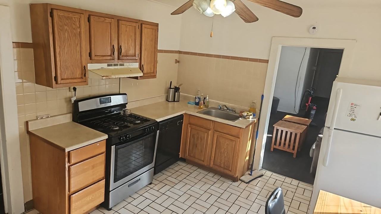 163 Oak St #6 - Photo 4 of 7