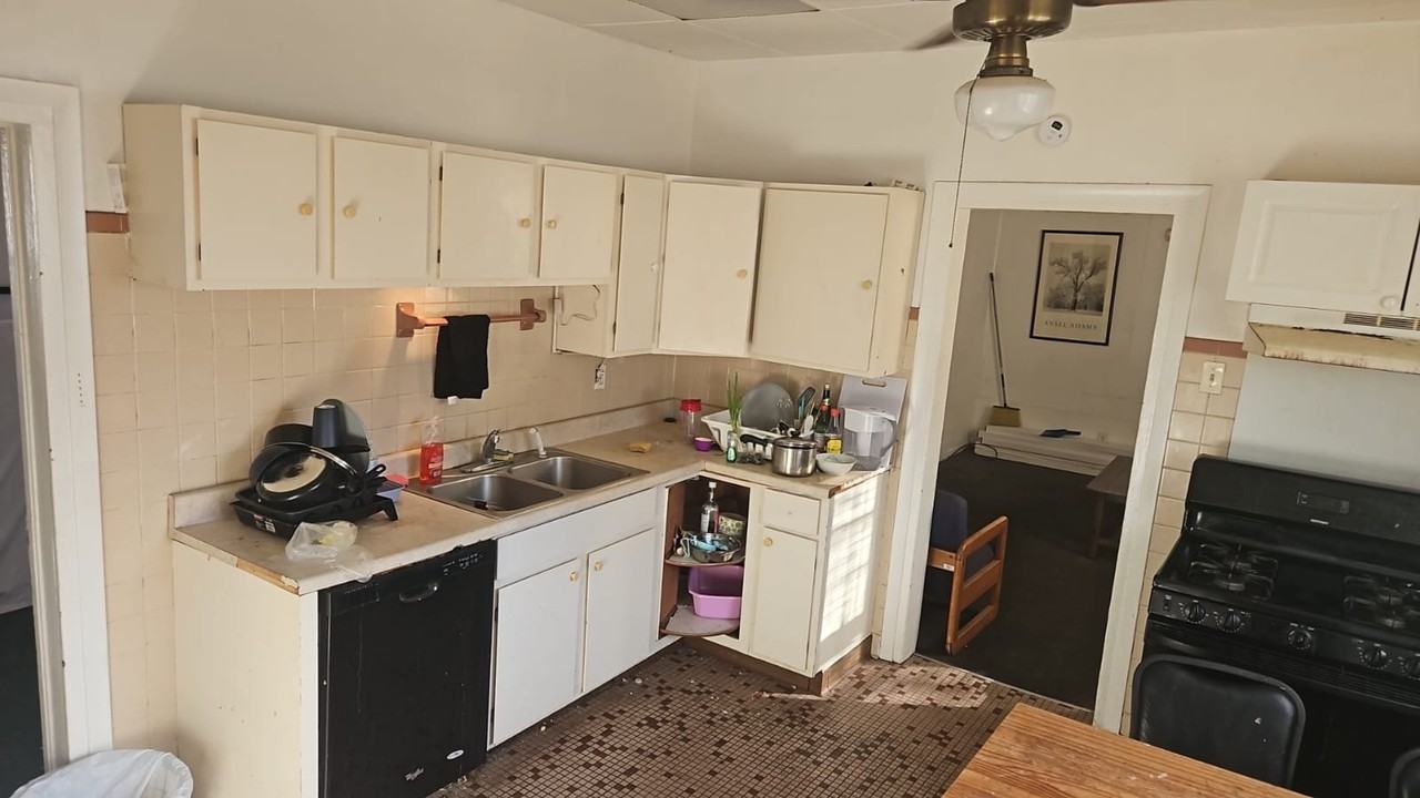 163 Oak St #6 - Photo 5 of 7
