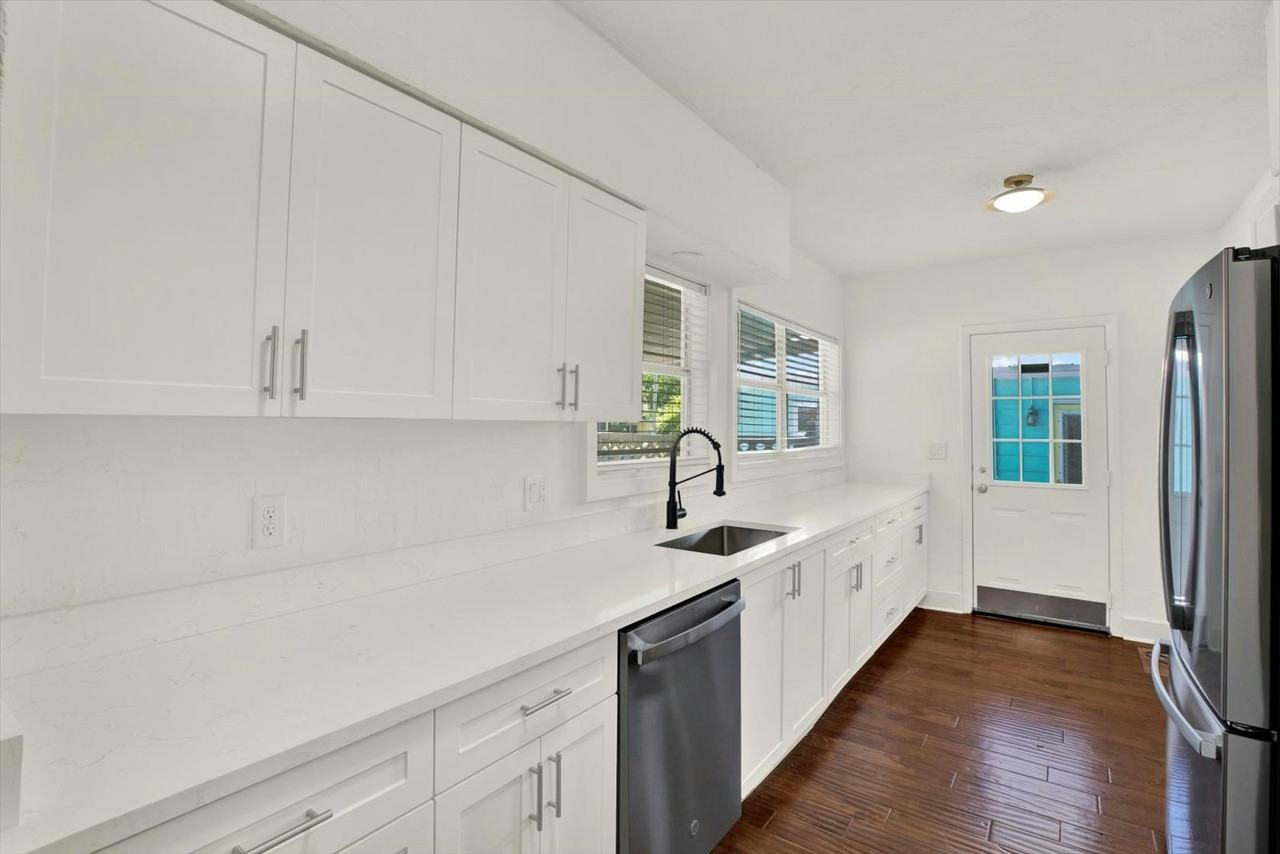1614 North Osceola Avenue - Photo 4 of 33