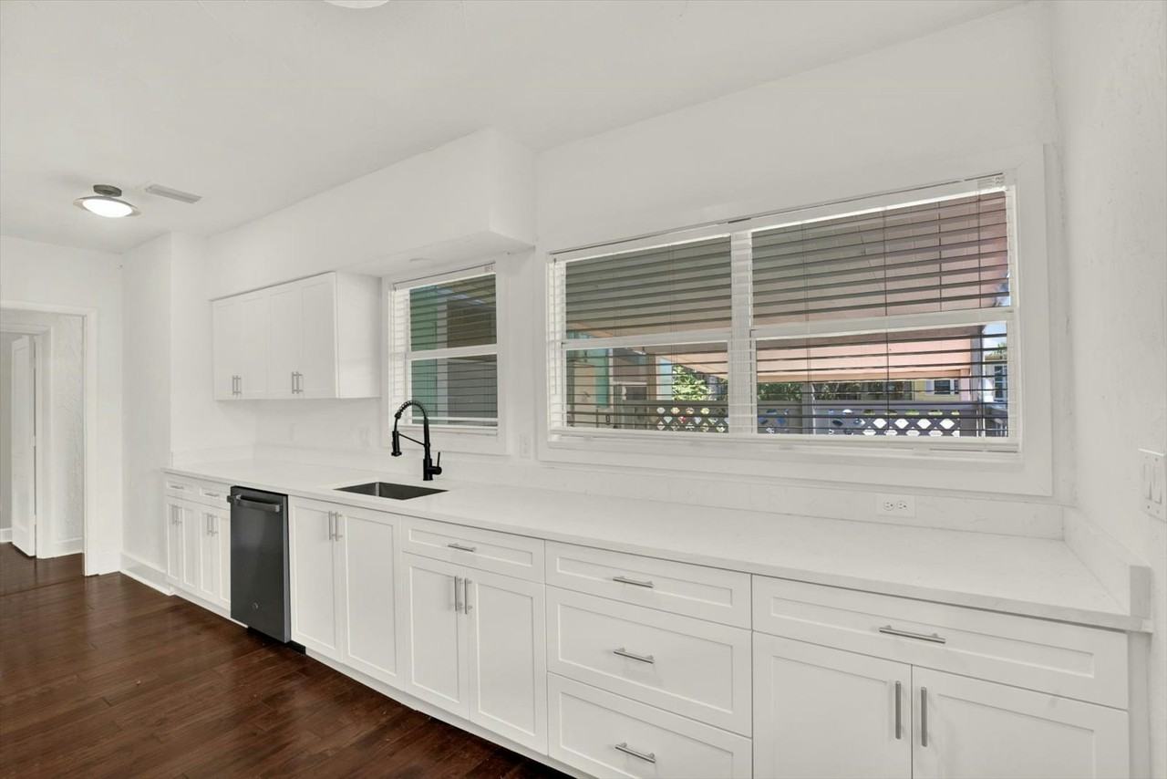 1614 North Osceola Avenue - Photo 5 of 33