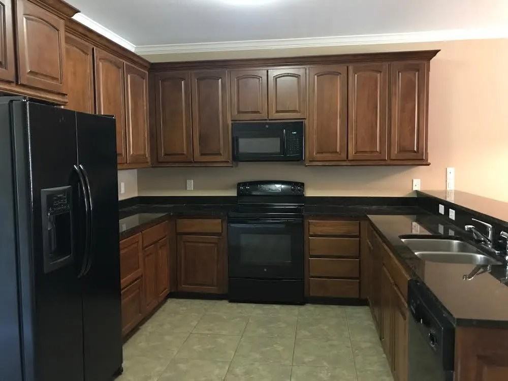 101 Lemons Dr - Photo 3 of 6