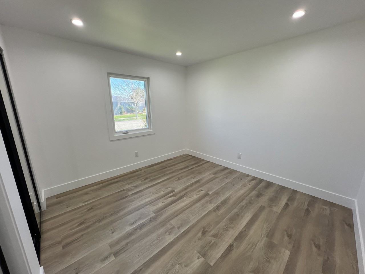 4814 Hedda St - Photo 6 of 9