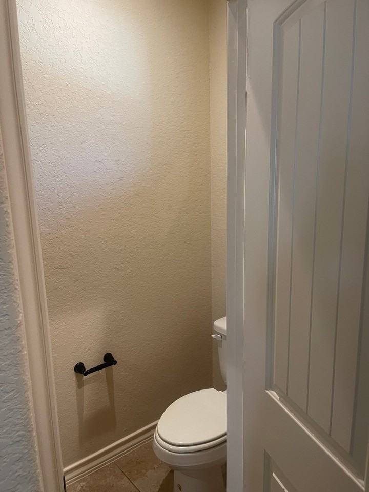 6934 Lakeview Dr #101 - Photo 3 of 24