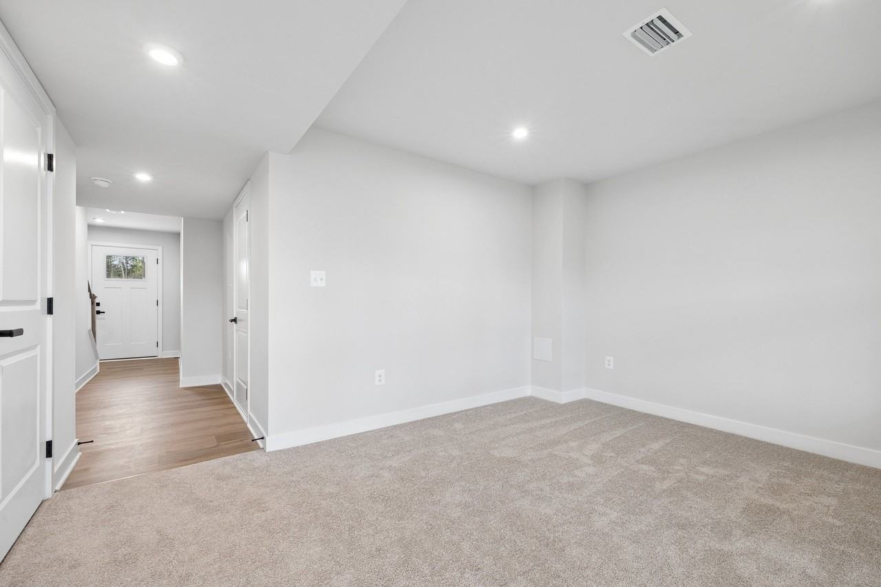 473 Wild Poppy Drive - Photo 4 of 20
