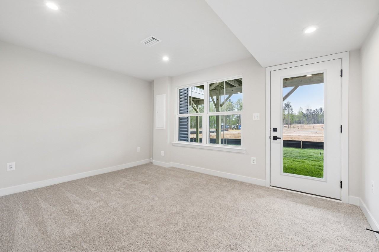 473 Wild Poppy Drive - Photo 5 of 20