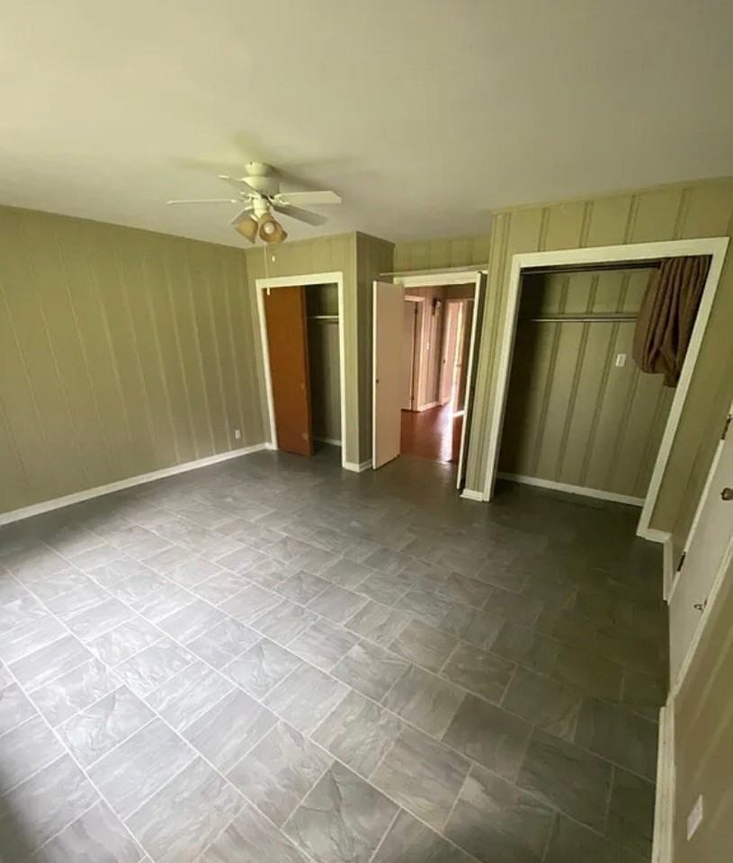 1402 Lowell Dr Se - Photo 2 of 6
