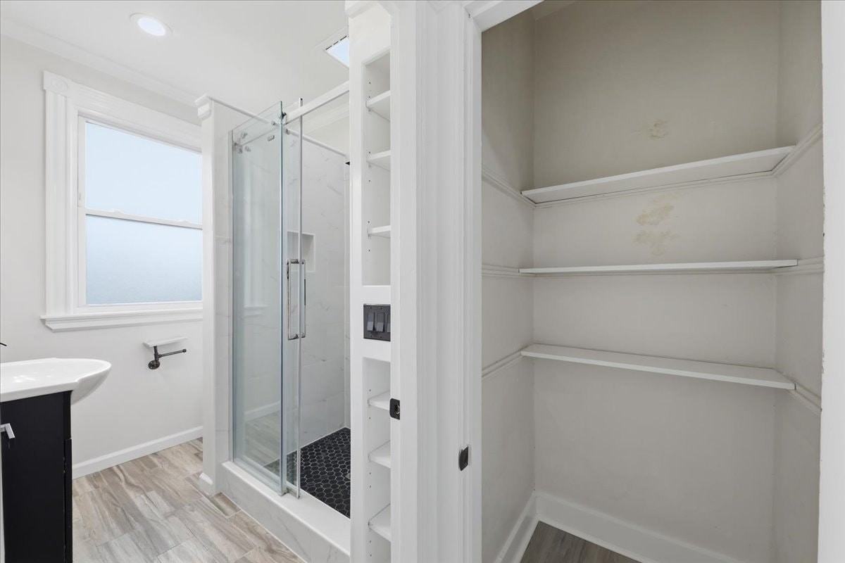 4627 Mc Neil Avenue - Photo 4 of 28