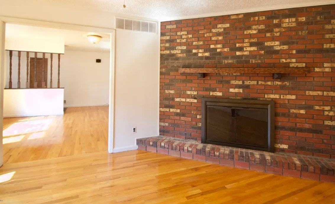 32 Meadowbrook Lane - Photo 4 of 12