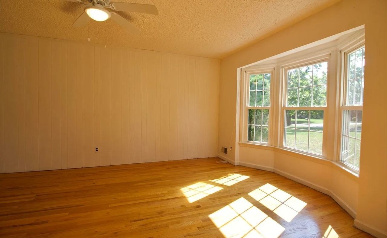 32 Meadowbrook Lane - Photo 5 of 12
