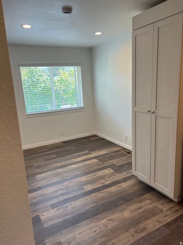 394 E St #4 - Photo 2 of 17