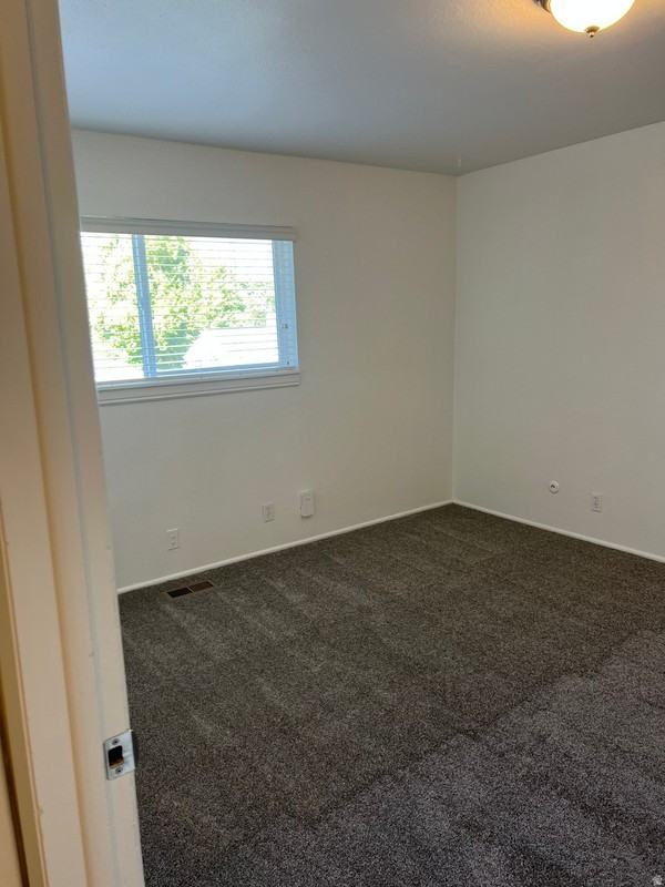 394 E St #4 - Photo 6 of 17