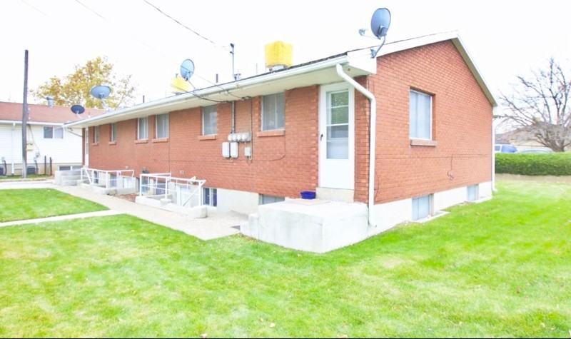 5122 Sw - Photo 2 of 12