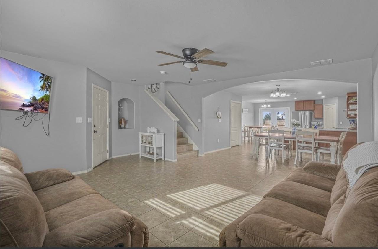3330 La Terraza Way - Photo 2 of 16