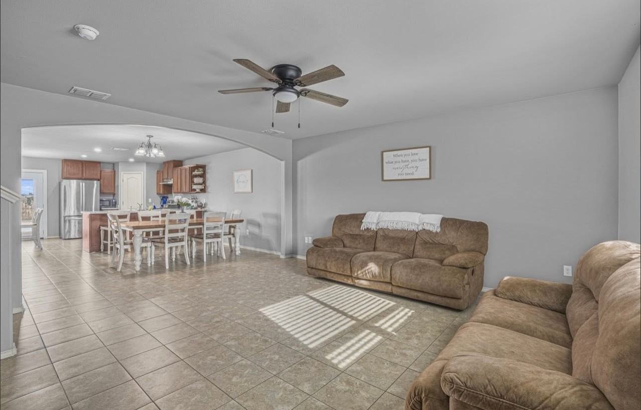 3330 La Terraza Way - Photo 4 of 16