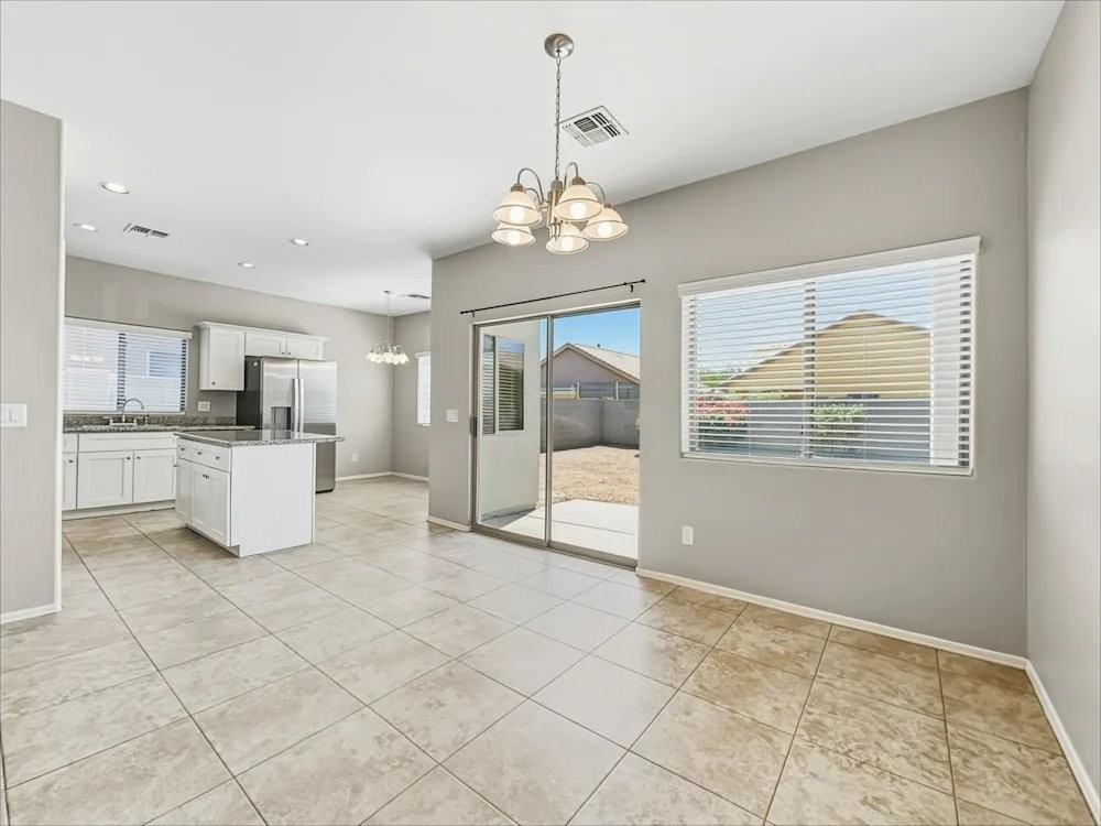 1609 S 79th Ln - Photo 4 of 13