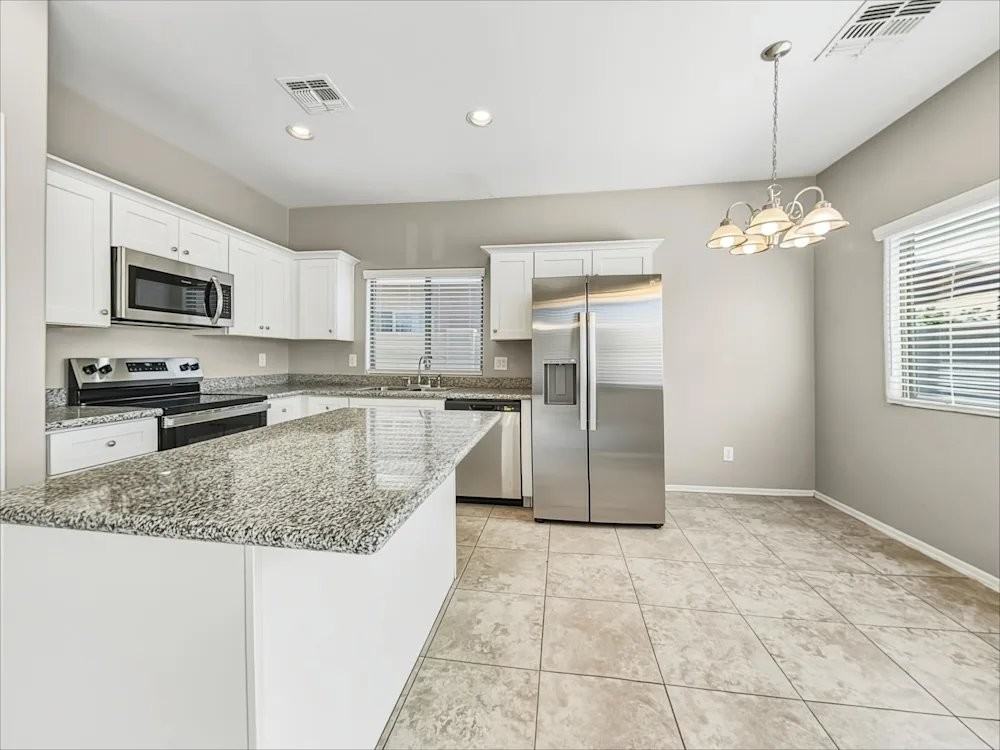 1609 S 79th Ln - Photo 6 of 13
