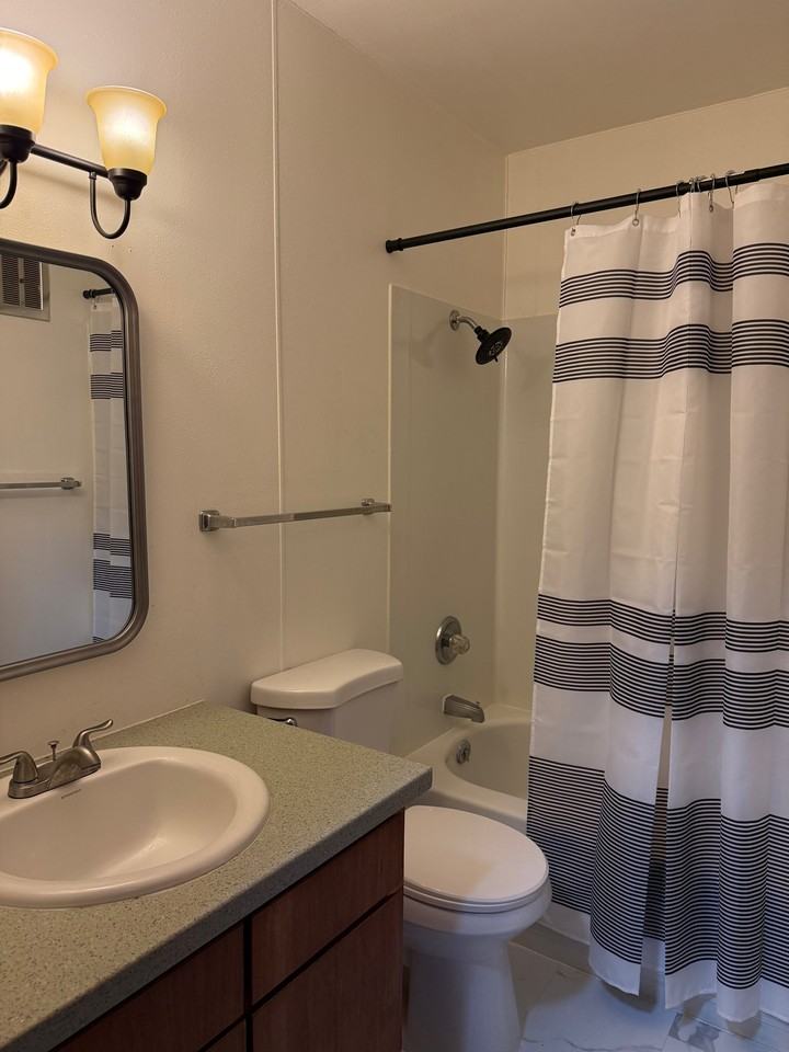 2635 W 34th Ave #2635 - Photo 4 of 9