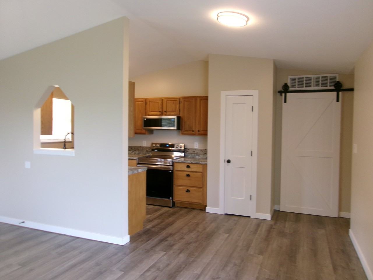 307 Palomino Ln - Photo 3 of 11