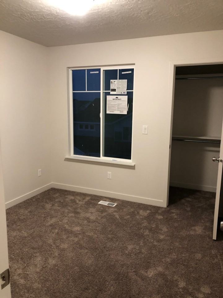 4209 W Flight Park Ct - Photo 4 of 11