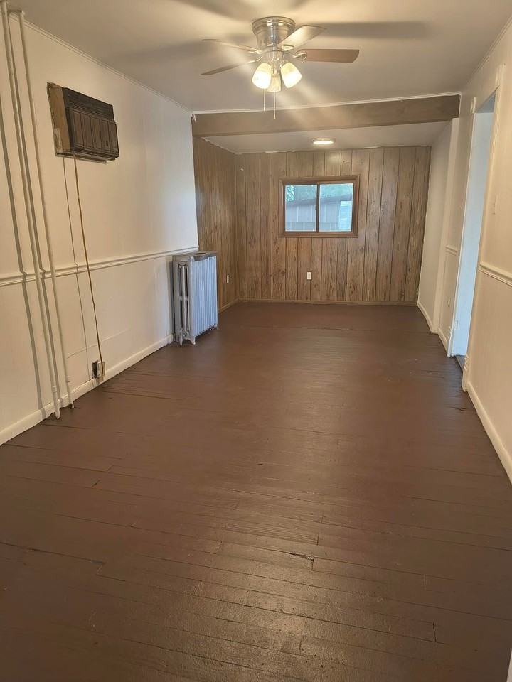 2010 15th Ave - Photo 6 of 10