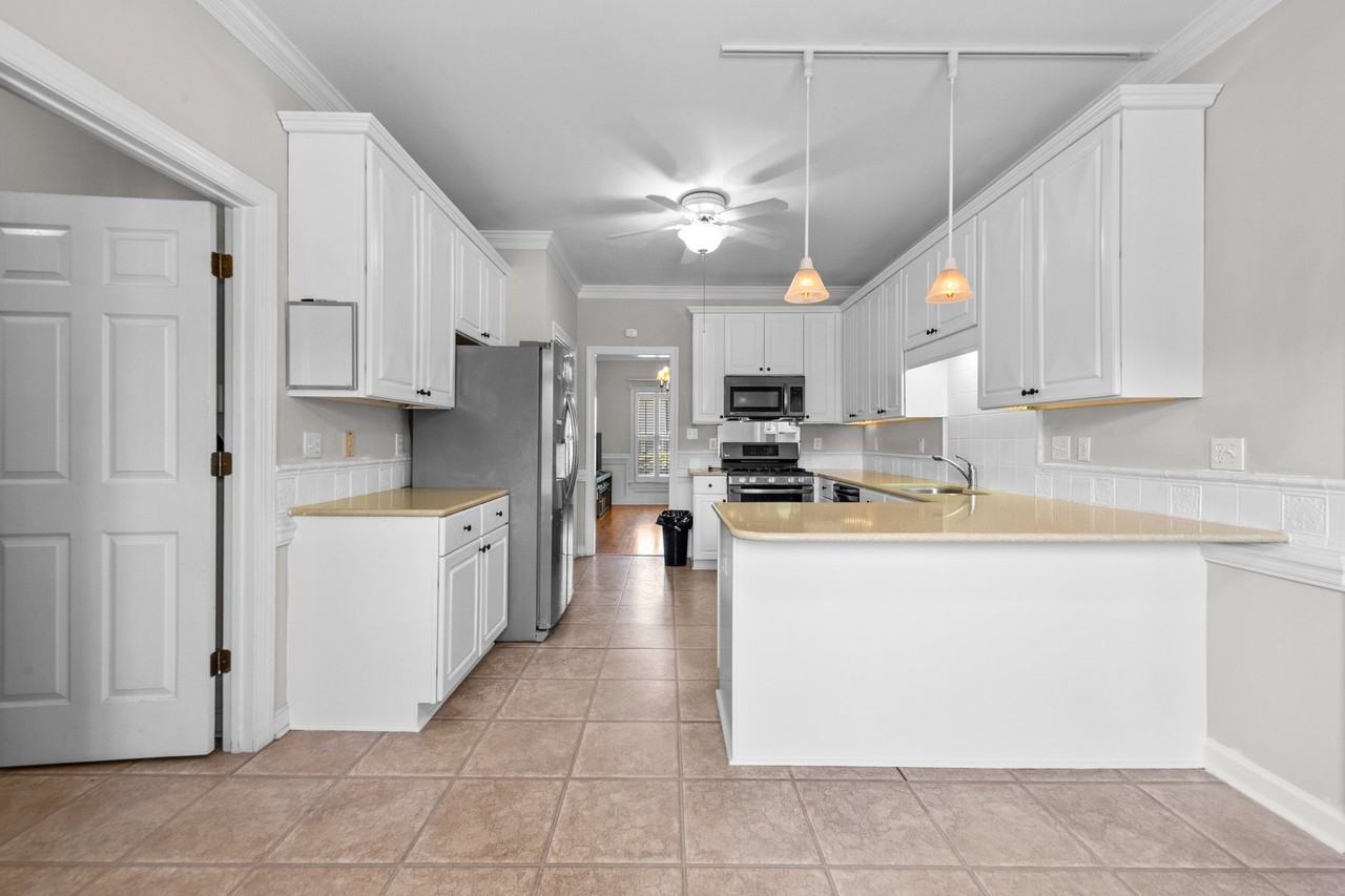 3520 Birkdale Ct - Photo 3 of 11