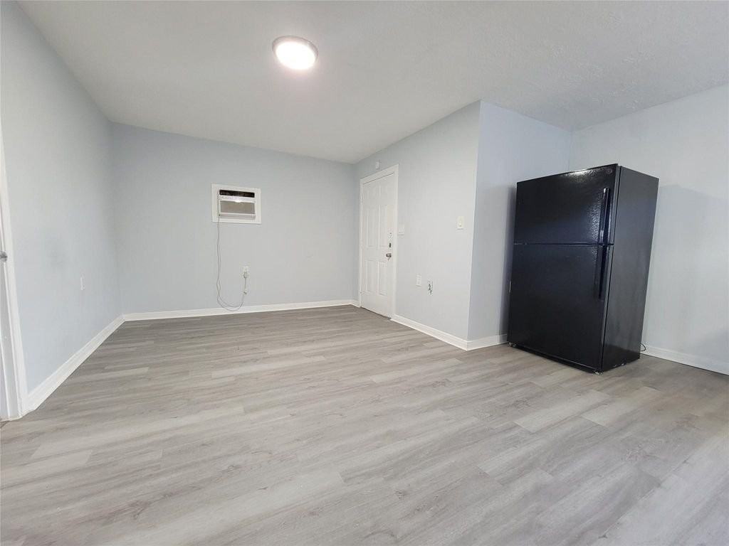 3115 Havner Ln #4 - Photo 7 of 13