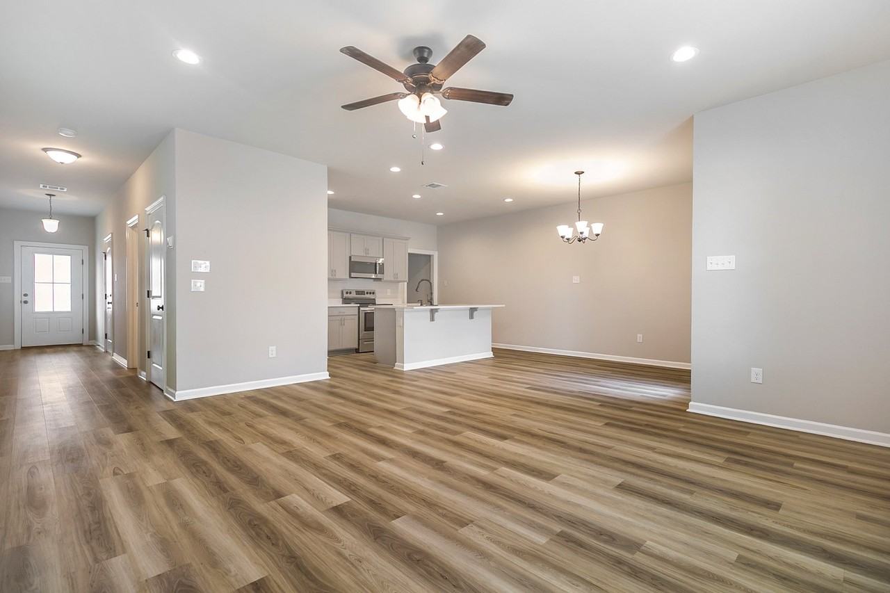 5615 Stuga Dr - Photo 2 of 15