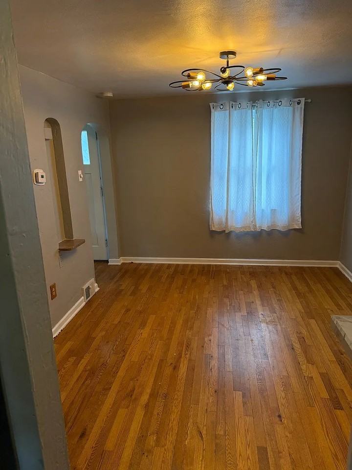 11831 Joan Dr - Photo 5 of 20