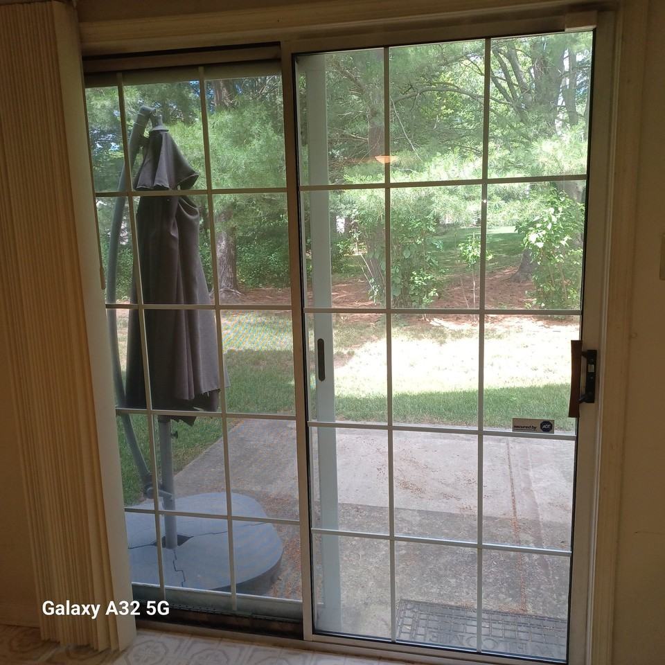 190 Victoria Ct - Photo 6 of 14