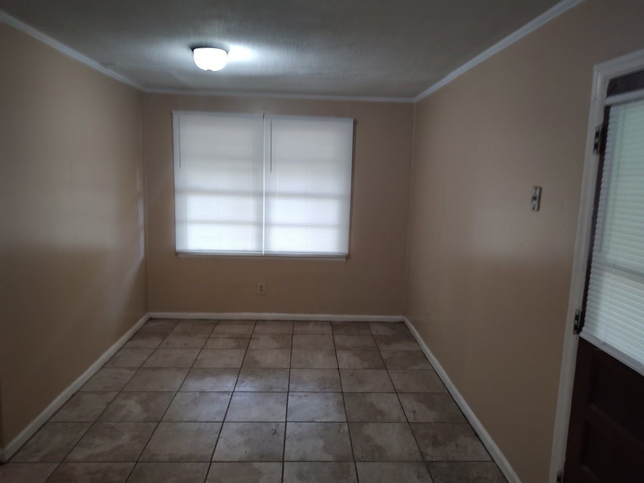 345 Milton Rd - Photo 7 of 7