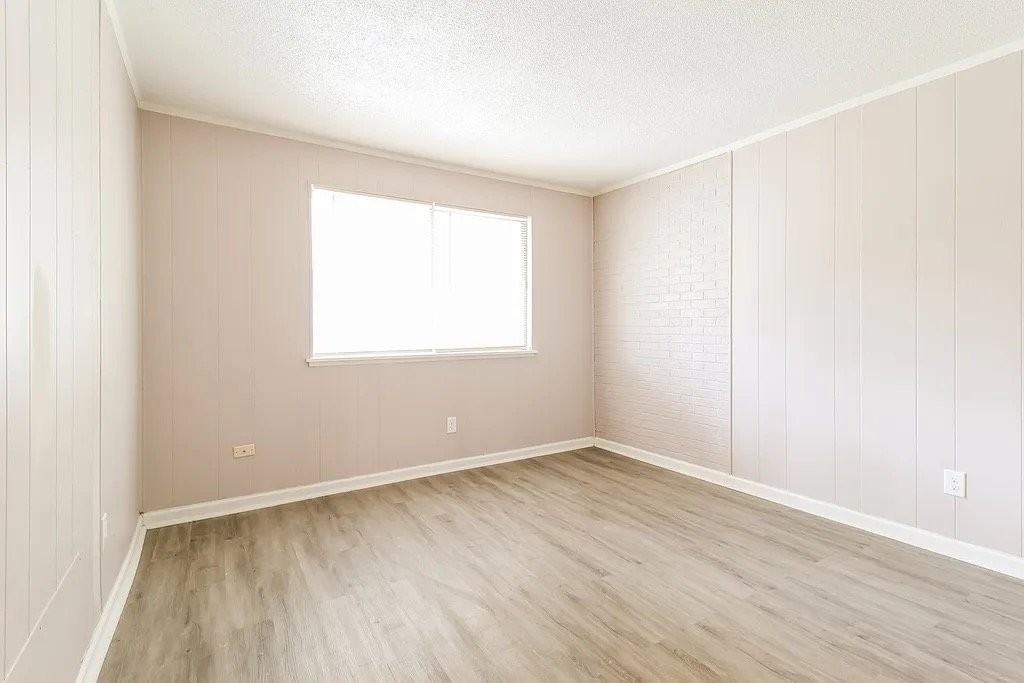 26342 Stanford St - Photo 3 of 7