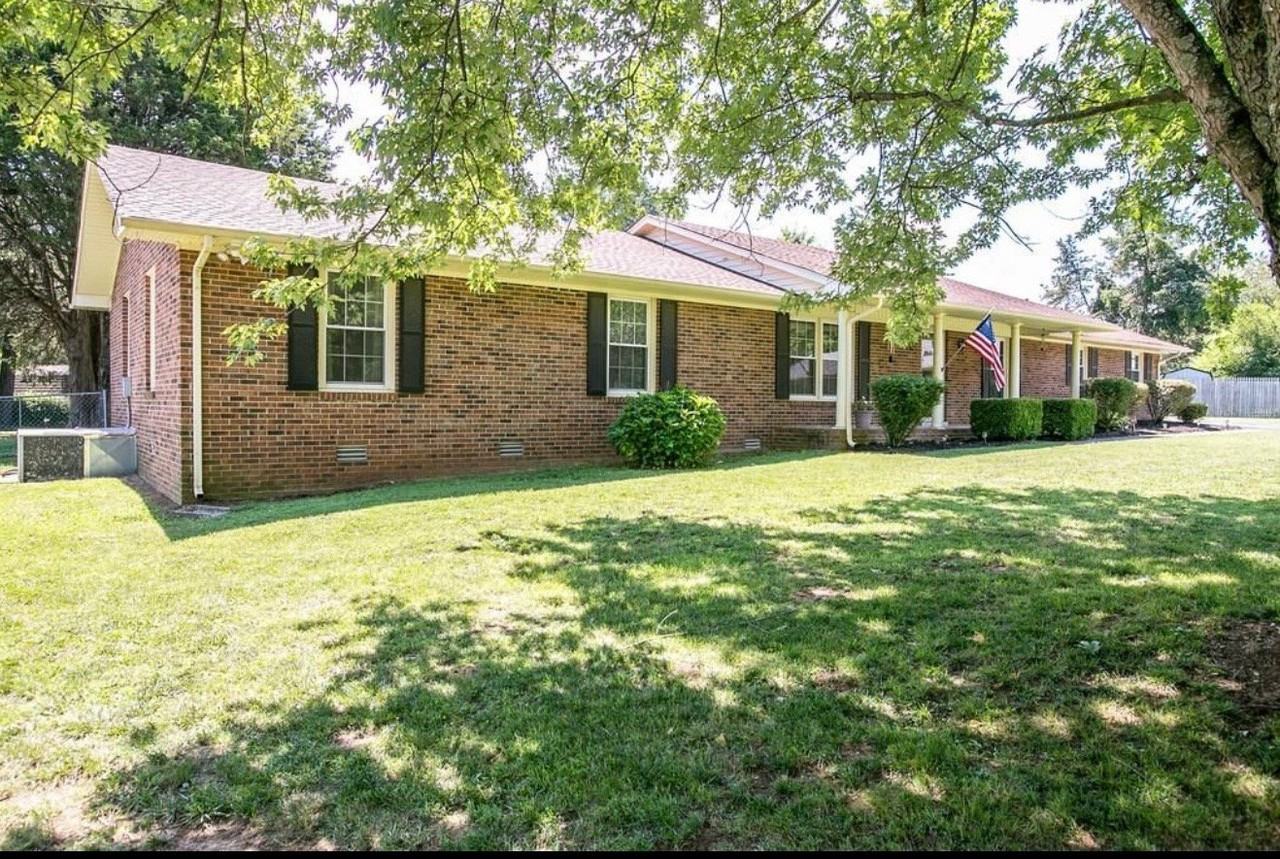 2548 Peace Pl - Photo 2 of 20