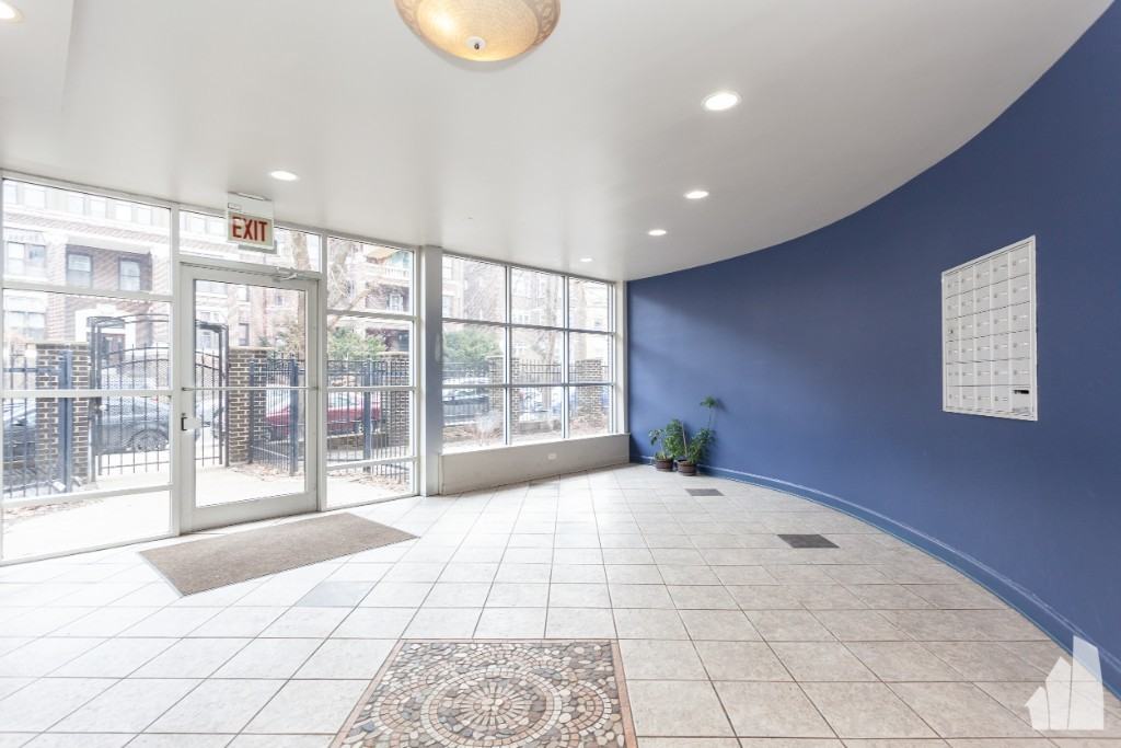 5854 N Kenmore Ave #5A - Photo 2 of 24