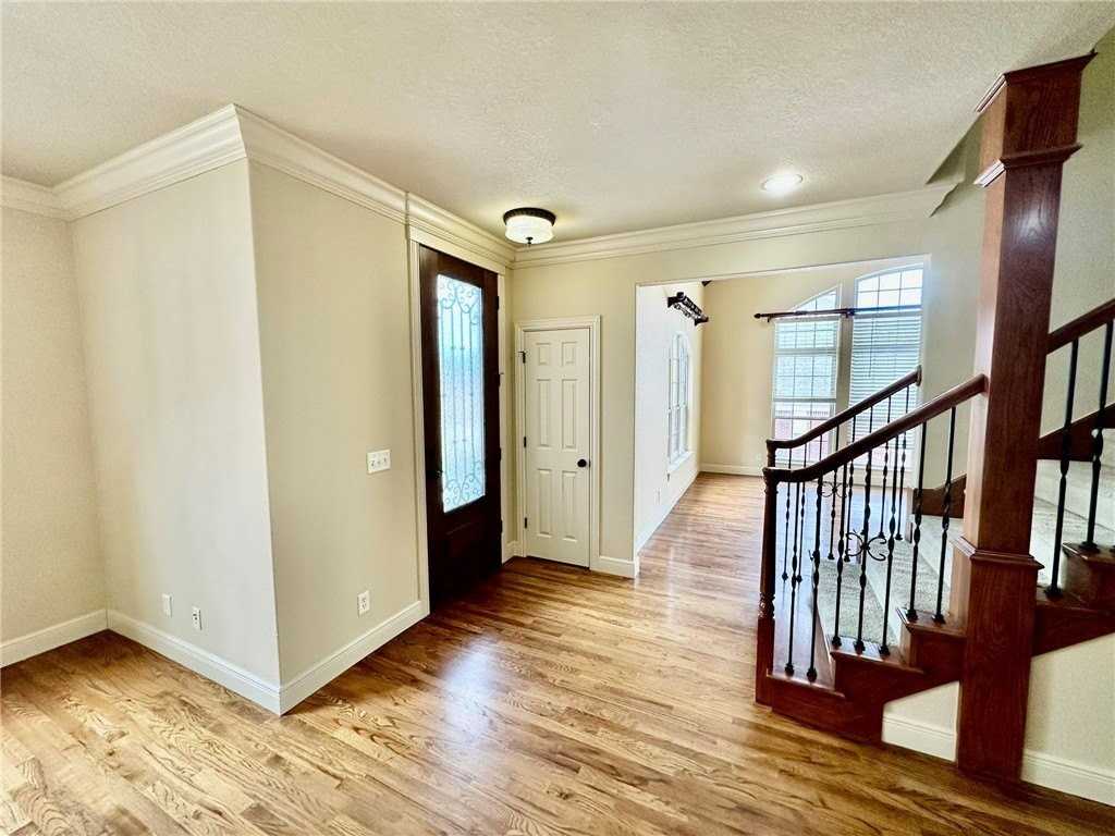 6507 W Valley View Rd - Photo 2 of 39