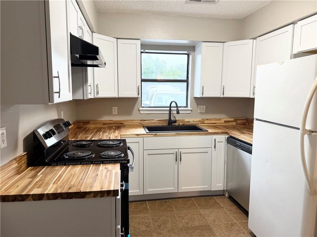 207 White Oak Dr Ne #B - Photo 5 of 10
