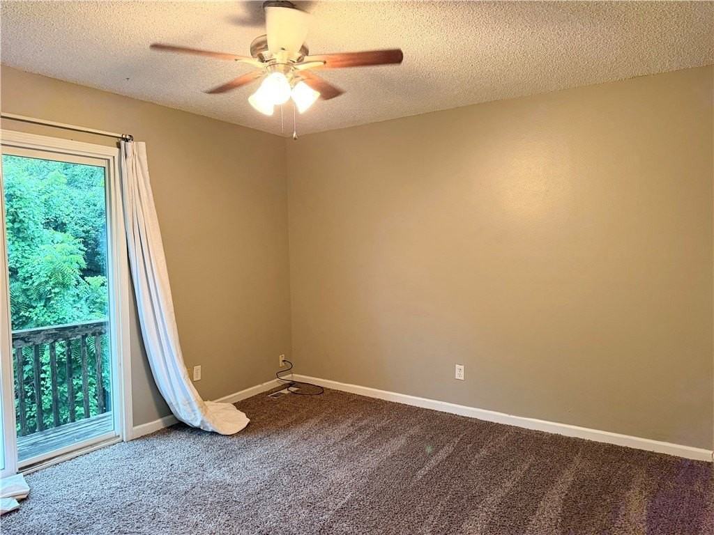 207 White Oak Dr Ne #B - Photo 7 of 10