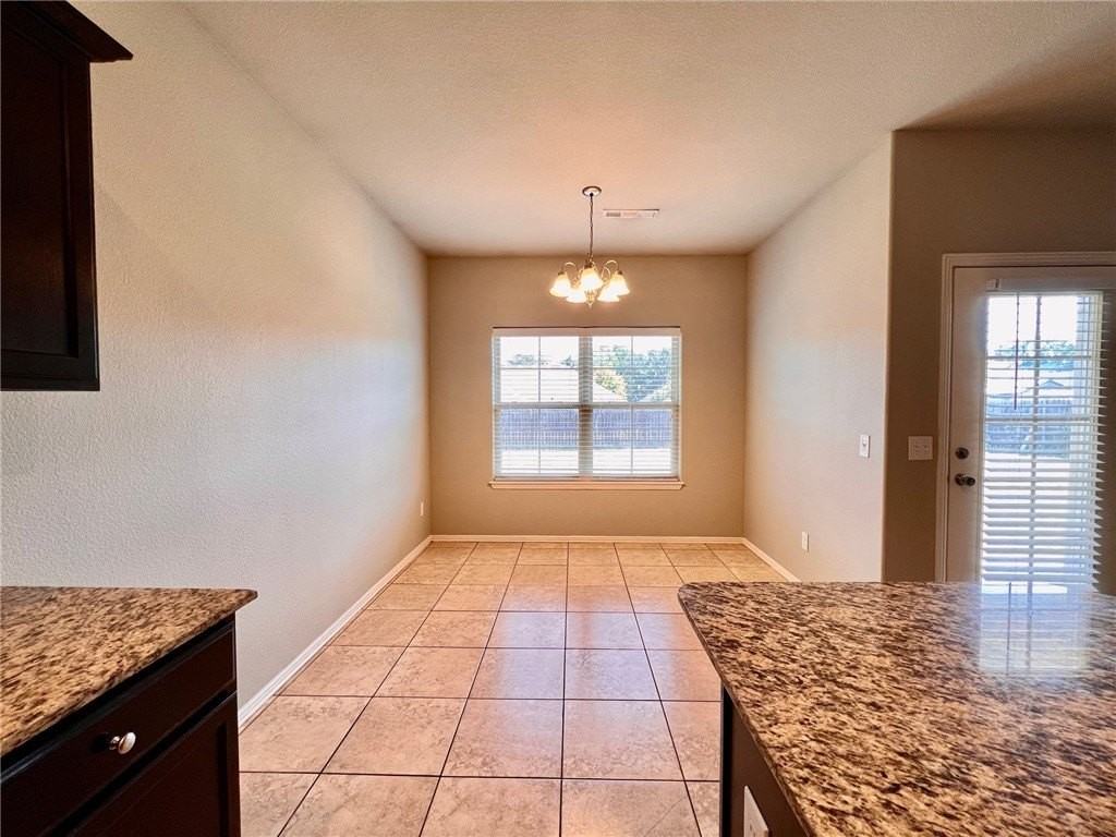 1276 S Blue Willow Ave - Photo 5 of 15